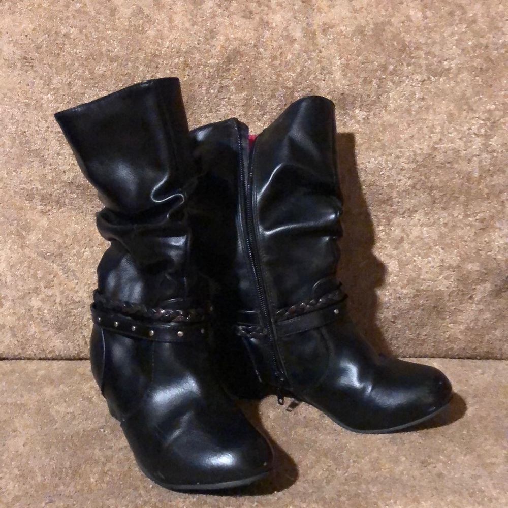 GUC Black boots
